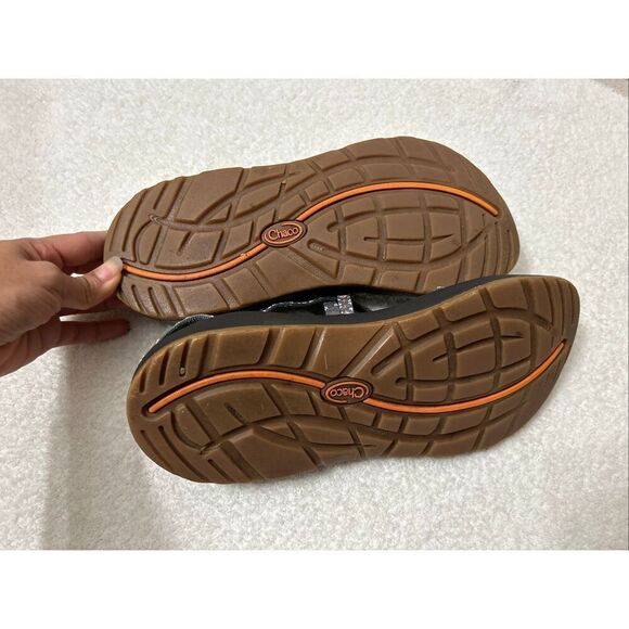Chaco womens size 9 strappy Southwest Aztec sandals gray orange adjustable strap - Picture 5 of 6